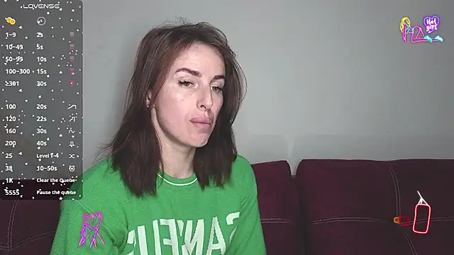 xx adrihanna xx online show from April 2026 04:08:02 PM
