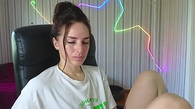 xx adrihanna xx online show from July 2026 08:25:02 AM