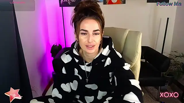 xx adrihanna xx online show from March 2025 04:40:02 PM