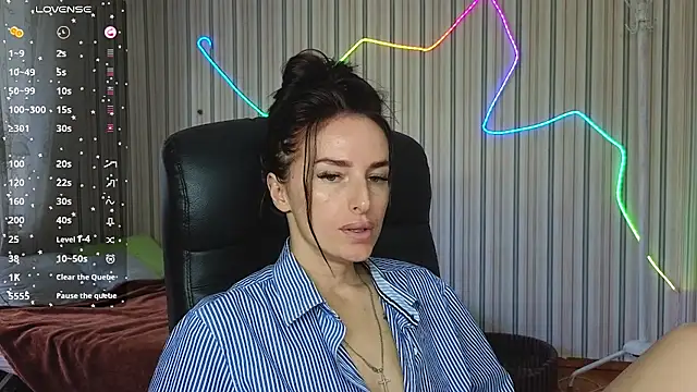 xx adrihanna xx online show from July 2026 09:17:01 AM