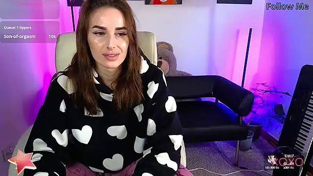 xx adrihanna xx online show from March 2025 04:28:02 PM