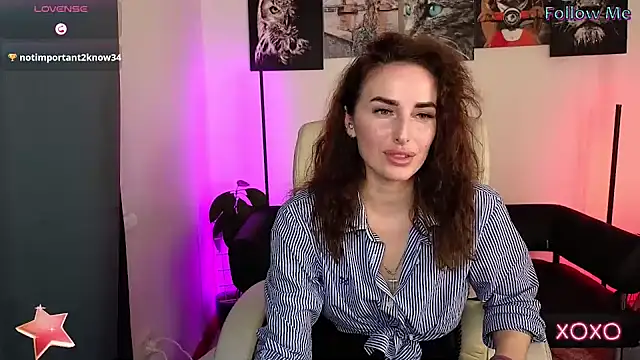 xx adrihanna xx online show from February 2025 07:52:01 PM