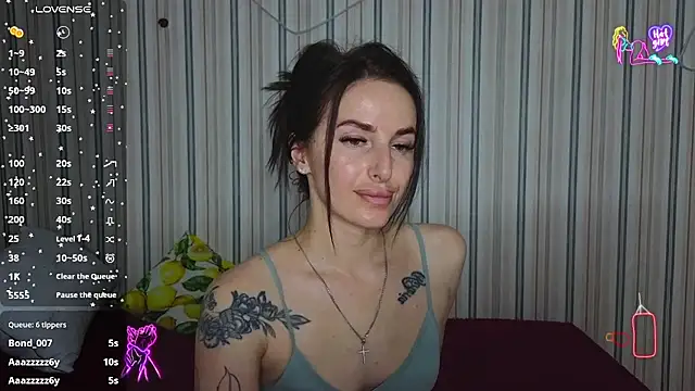 xx adrihanna xx online show from June 2026 06:14:01 PM