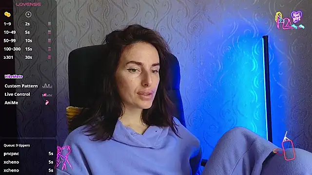 xx adrihanna xx online show from June 2026 06:24:01 AM