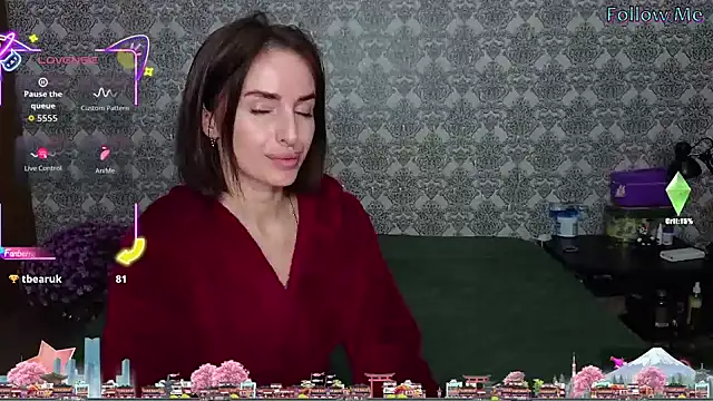 xx adrihanna xx online show from October 2025 03:42:01 PM