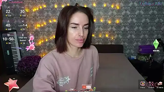 xx adrihanna xx online show from October 2025 01:24:01 PM