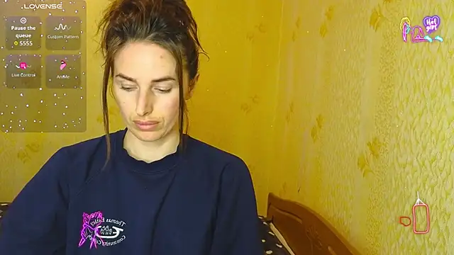 xx adrihanna xx online show from March 2026 05:13:01 PM