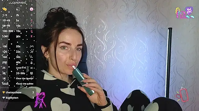 xx adrihanna xx online show from May 2026 04:36:02 PM