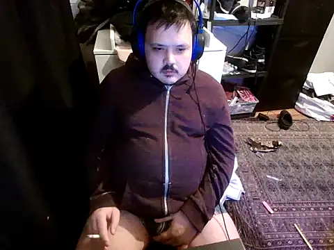 Snapshot of Bebemickey75 chatting on March 2025 06:11:01 PM Bebemickey75 online show from March 2025 06:11:01 PM