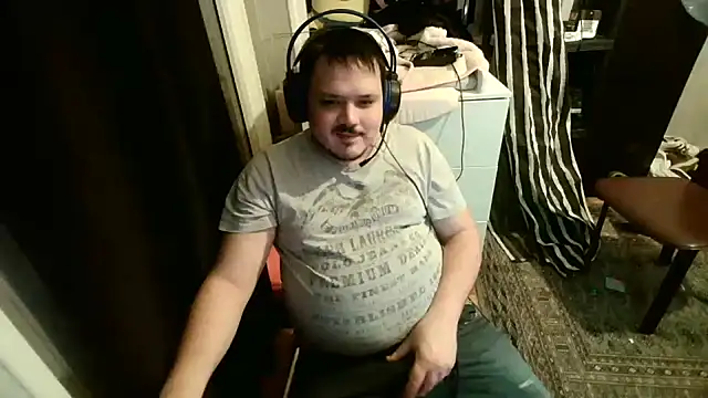 Snapshot of Bebemickey75 chatting on February 2025 08:58:02 PM Bebemickey75 online show from February 2025 08:58:02 PM