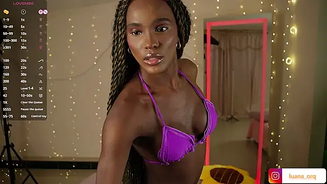 LuanaRisque online show from April 2026 07:55:03 AM