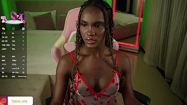 LuanaRisque online show from December 2025 08:35:02 AM