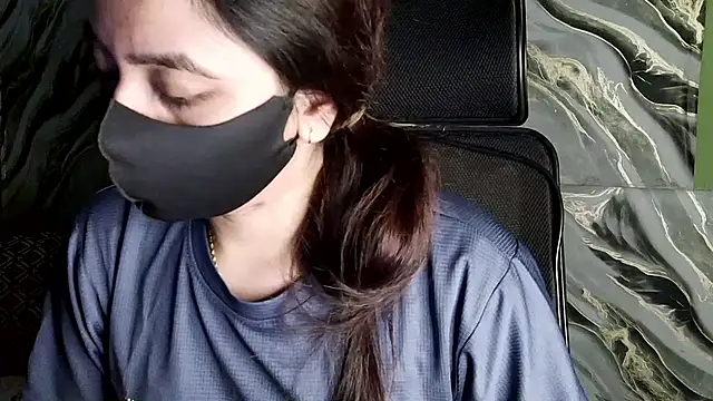 Snapshot of Sima--Roy chatting on December 2025 06:50:02 PM Sima--Roy online show from December 2025 06:50:02 PM