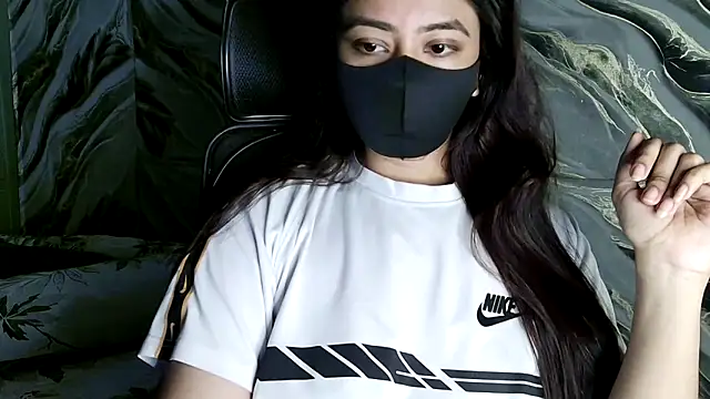 Snapshot of Sima--Roy chatting on November 2025 07:25:01 PM Sima--Roy online show from November 2025 07:25:01 PM