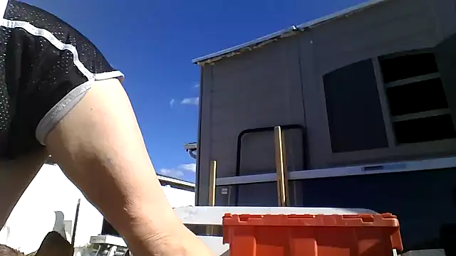 spundarella420 online show from January 2026 05:20:01 PM