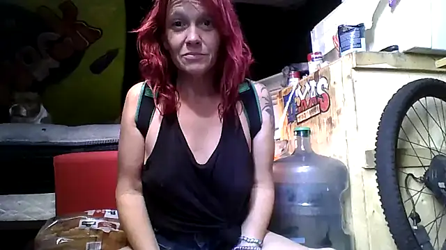 spundarella420 online show from November 2025 05:57:01 PM