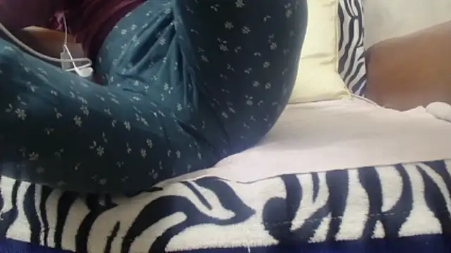 Web Lady online show from November 2025 05:08:01 AM