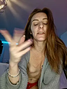 Snapshot of Ladykimberly_XOXO chatting on December 2024 01:10:01 AM Ladykimberly XOXO online show from December 2024 01:10:01 AM