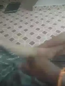 Snapshot of deshifuckers chatting on January 2025 02:26:02 AM deshifuckers online show from January 2025 02:26:02 AM