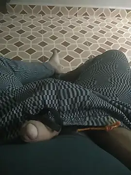 Snapshot of deshifuckers chatting on February 2025 01:58:01 AM deshifuckers online show from February 2025 01:58:01 AM