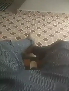 Snapshot of deshifuckers chatting on February 2025 02:14:02 AM deshifuckers online show from February 2025 02:14:02 AM