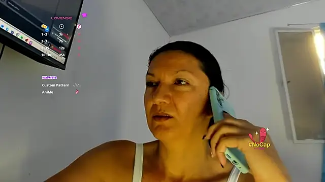 Snapshot of Angelblue_ chatting on March 2026 01:54:01 PM Angelblue online show from March 2026 01:54:01 PM