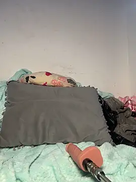 coral1727 online show from November 2025 11:41:01 PM