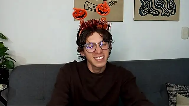 Norehg online show from October 2025 11:28:01 PM