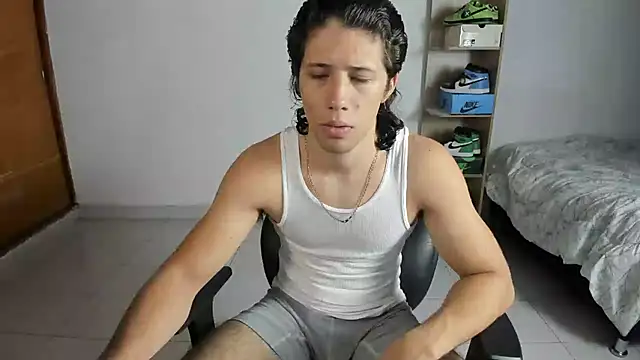 imtonny19 online show from March 2025 12:01:02 AM