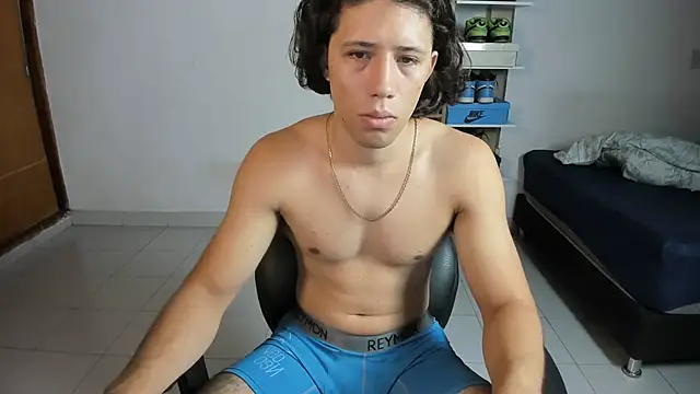 imtonny19 online show from November 2025 01:59:01 PM