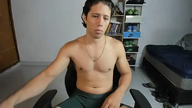 imtonny19 online show from October 2025 11:47:01 PM