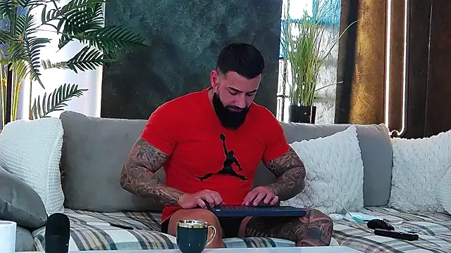 masterkingofmusclee online show from September 2025 07:47:01 AM