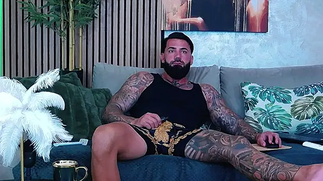 Snapshot of masterkingofmusclee chatting on July 2026 08:22:02 AM masterkingofmusclee online show from July 2026 08:22:02 AM
