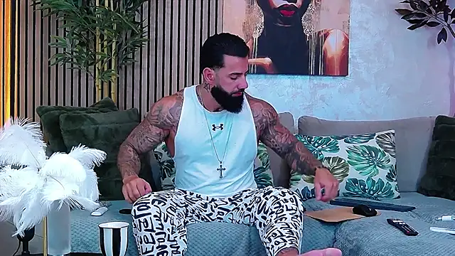 Snapshot of masterkingofmusclee chatting on June 2026 08:36:02 AM masterkingofmusclee online show from June 2026 08:36:02 AM