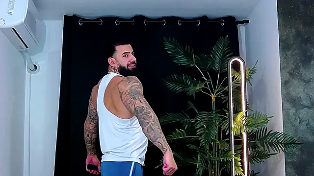 masterkingofmusclee online show from November 2025 09:48:01 PM