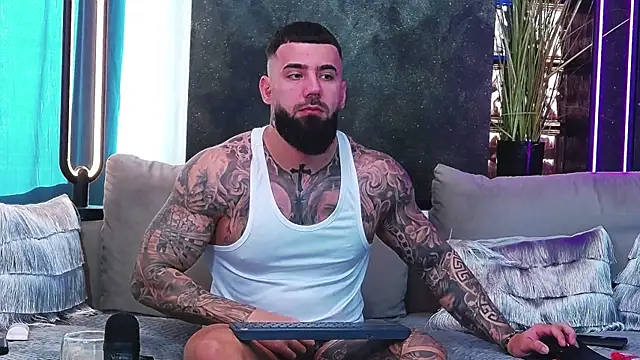 masterkingofmusclee online show from February 2025 09:11:01 AM