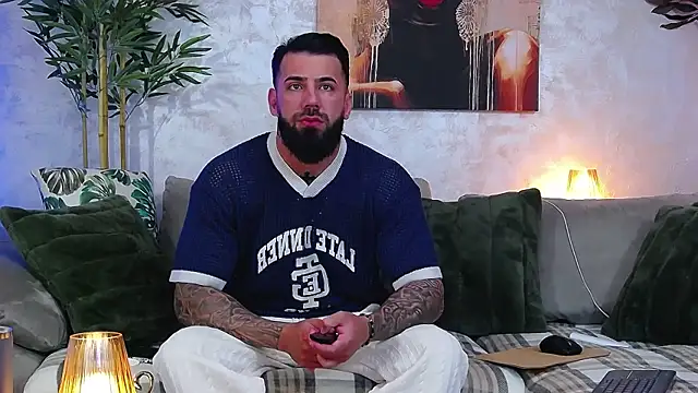 masterkingofmusclee online show from April 2026 06:48:01 AM