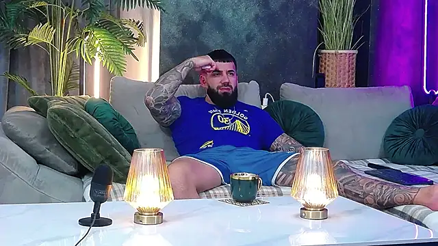 masterkingofmusclee online show from February 2026 09:45:01 PM