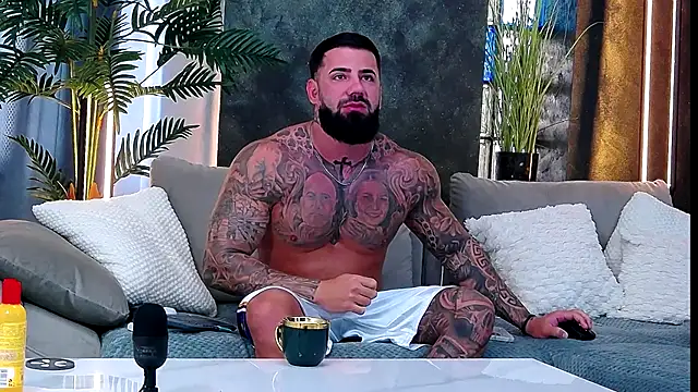 masterkingofmusclee online show from October 2025 05:41:01 AM