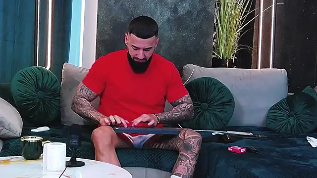masterkingofmusclee online show from February 2025 06:57:01 AM