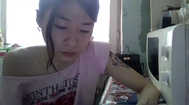 CarlyJoy online show from March 2025 12:35:02 PM