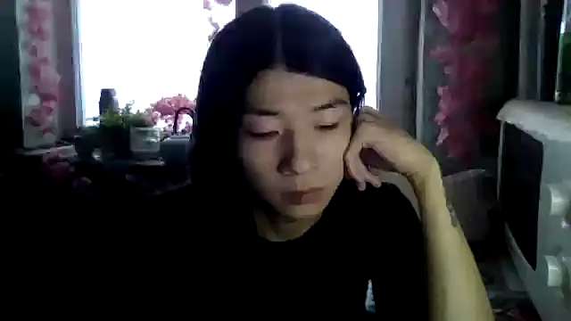 CarlyJoy online show from October 2025 10:47:01 AM