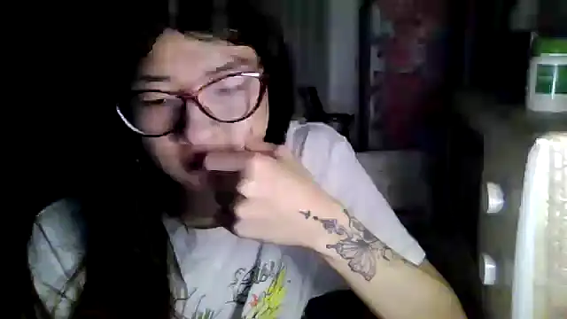 CarlyJoy online show from March 2026 04:41:02 PM