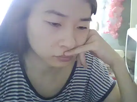 CarlyJoy online show from June 2026 12:35:01 PM