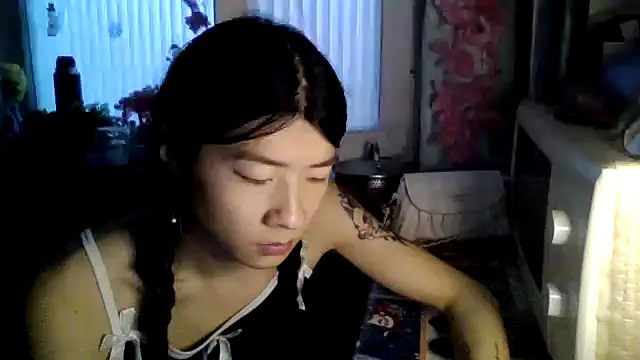 CarlyJoy online show from April 2026 01:50:02 PM