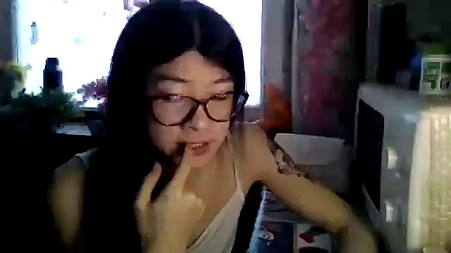 CarlyJoy online show from March 2026 12:41:01 PM