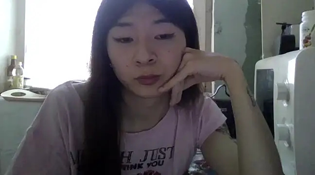 CarlyJoy online show from March 2025 12:24:02 PM