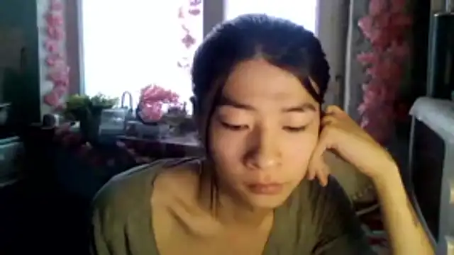 CarlyJoy online show from November 2025 11:33:02 AM