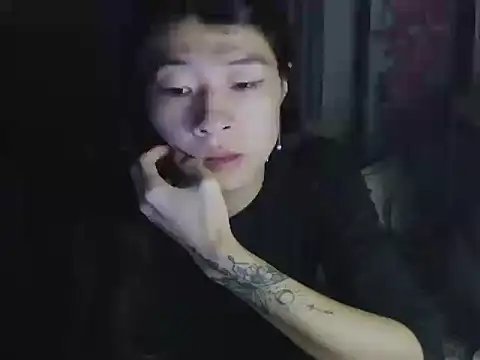 CarlyJoy online show from November 2025 02:22:02 PM