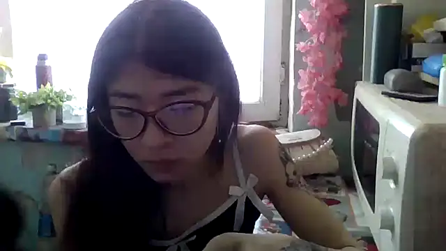 CarlyJoy online show from April 2026 09:49:02 AM